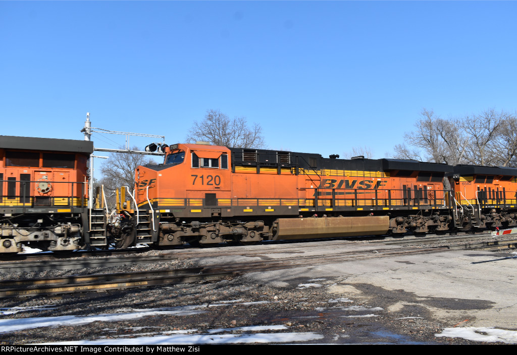 BNSF 7120